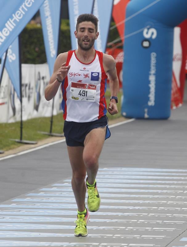 ¿Estuviste en el Medio Maratón de Gijón? ¡Búscate!