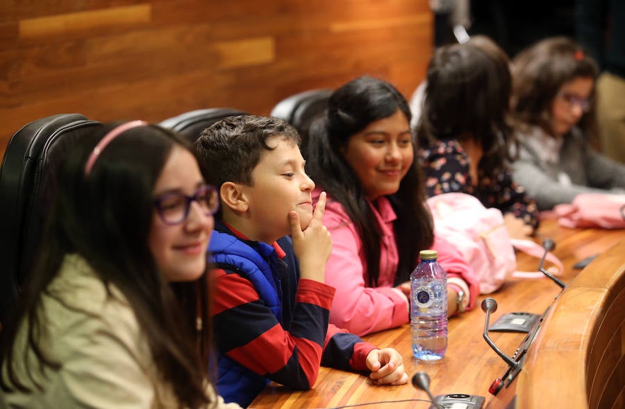 Los escolares, protagonistas de la &#039;Selmana de les Lletres Asturianes&#039;