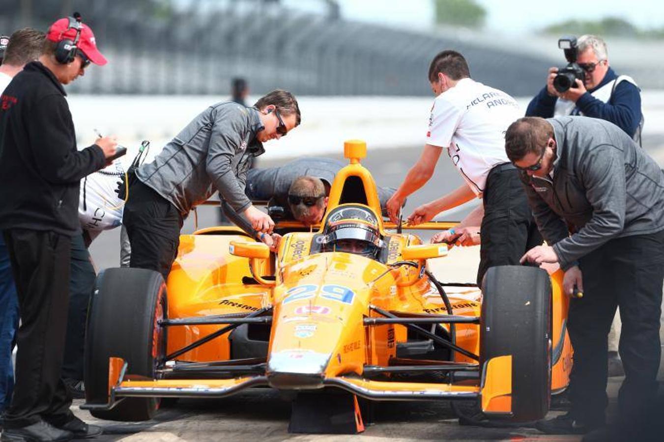 Fernando Alonso se estrena en Indianápolis