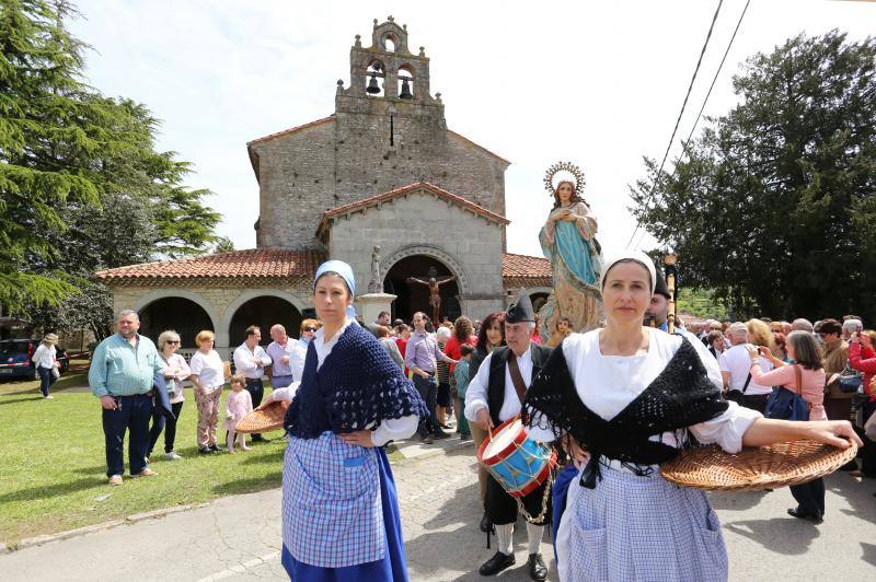 Cenero honra a La Altarina