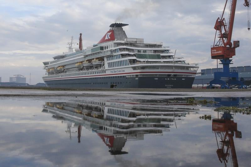 El Balmoral atraca en Gijón