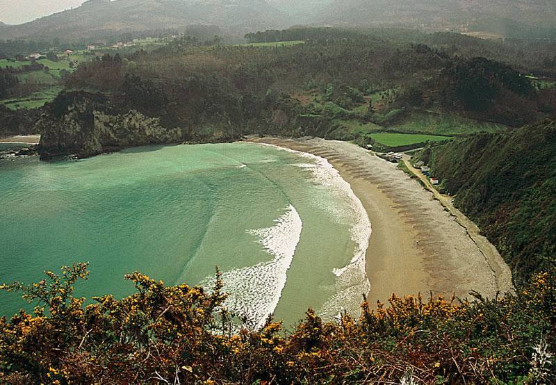 Playa de Cadavedo (Valdés). 