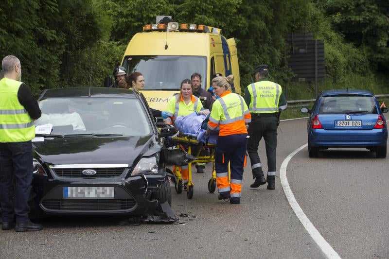 Un herido en un accidente de tráfico en Llanera