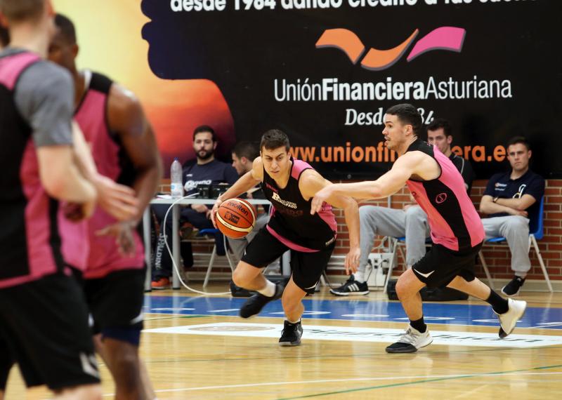 Entrenamiento del Oviedo Baloncesto (11/05/17)