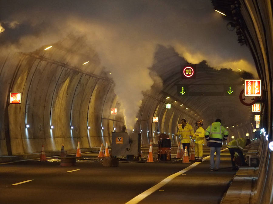 Simulacro de incendio en los túneles de Fabar