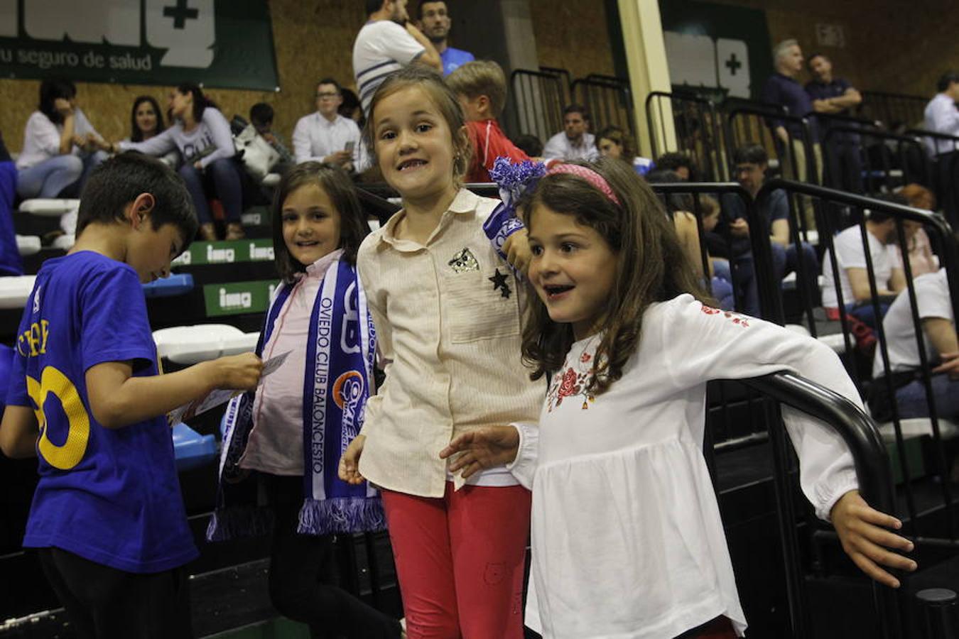 La afición del Unión Financiera, incombustible, afronta un partido crucial