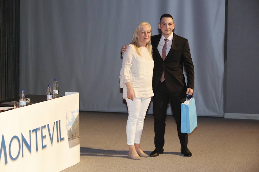 Despedida de los bachilleres del Montevil