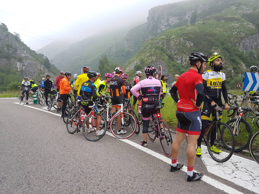 Los ciclistas piden respeto en la carretera