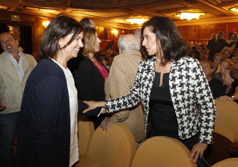 Jaime de Armiñán recibe la ovación del Jovellanos en el estreno de &#039;14, Fabian Road&#039;