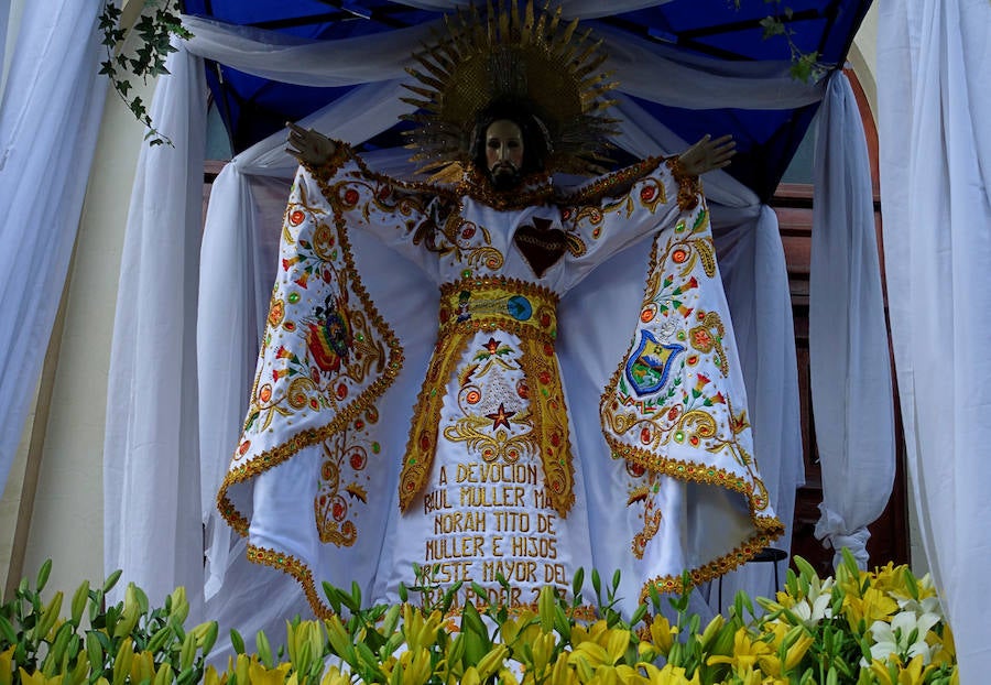 Así se vive la fiesta del Señor del Gran Poder de Bolivia