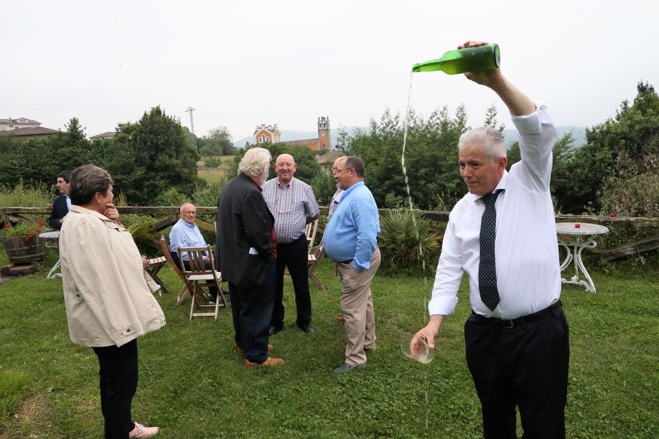 Yantar recibe la Guisandera de Oro. El Club de las Guisanderas premia a Yantar en Valdesoto
