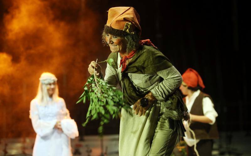 Hoguera de San Juan en Oviedo