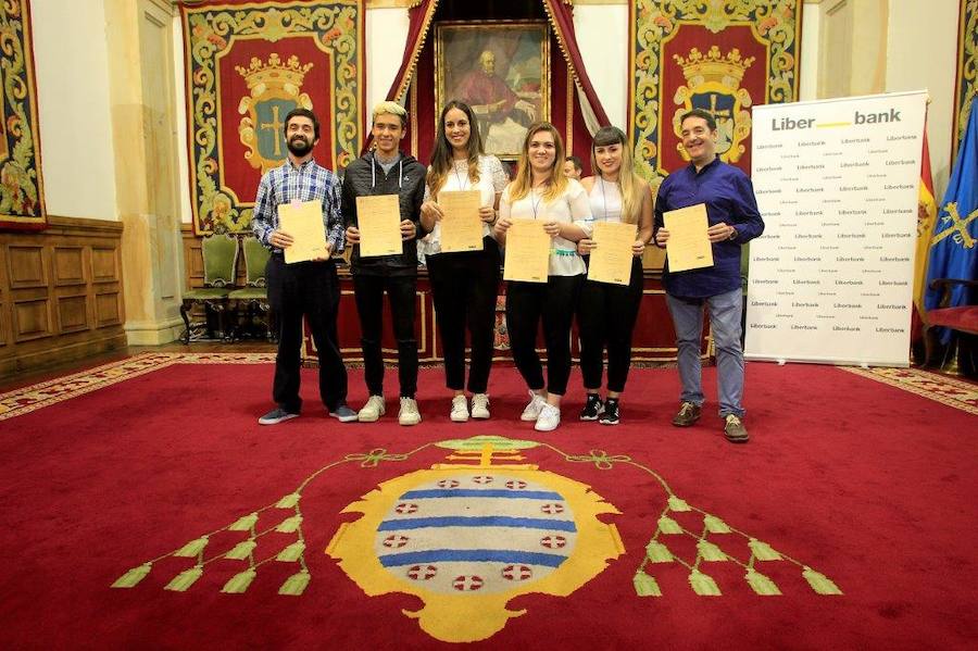 Premios nacionales de la &#039;Incubadora de Sondeos&#039;