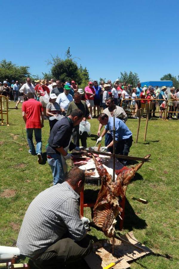 Fiesta del Corderu en Llagüezos