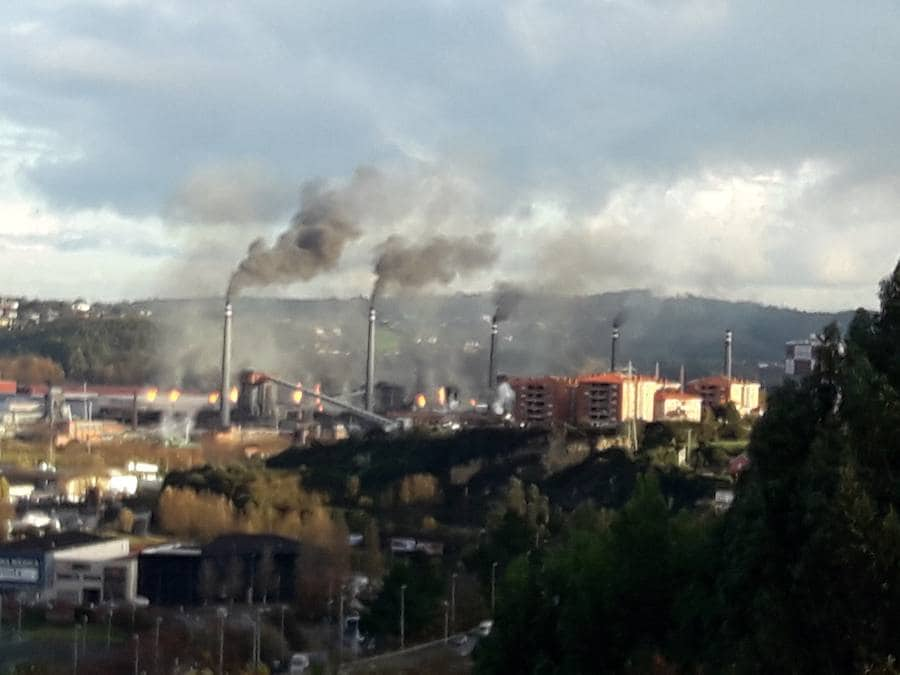 Un corte de tensión obliga a encender las antorchas de Baterías de Cok