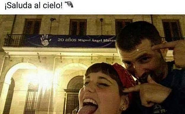 La imagen que los dos ovetenses colgaron en internet.