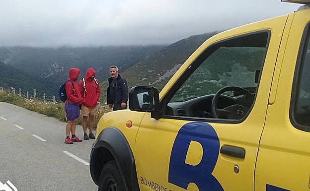 Los dos peregrinos rescatados. 