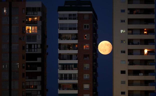 Así se ha visto el eclipse lunar en el mundo