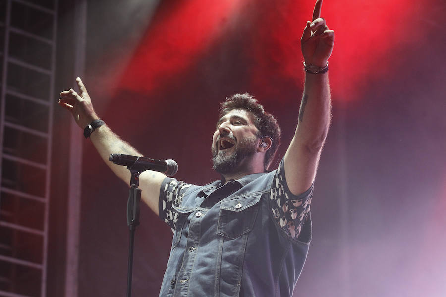 Lleno total en Poniente al ritmo de Antonio Orozco