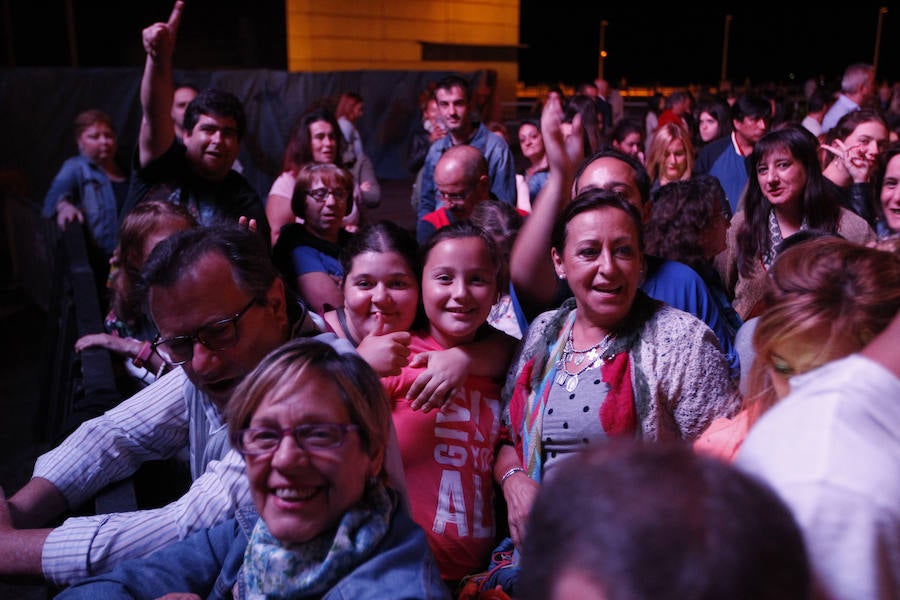 Lleno total en Poniente al ritmo de Antonio Orozco