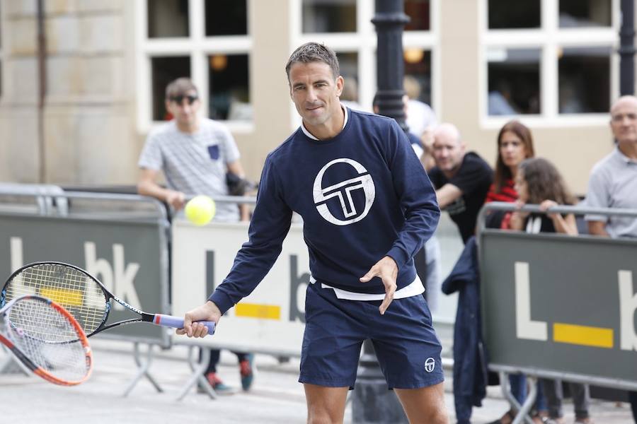 Tommy Robredo anima el torneo de tenis Dionisio Nespral en Gijón