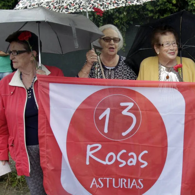Homenaje a las 13 Rosas. 
