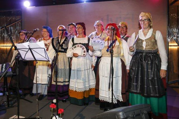 El Coro de Muyeres de San Eteban pone música a Oviedo