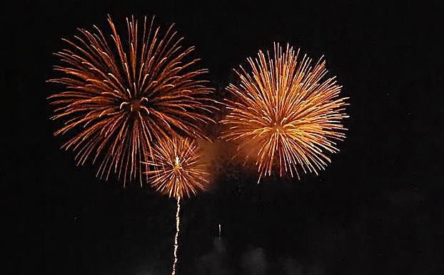 Imagen. Así se vieron los fuegos Gijón.