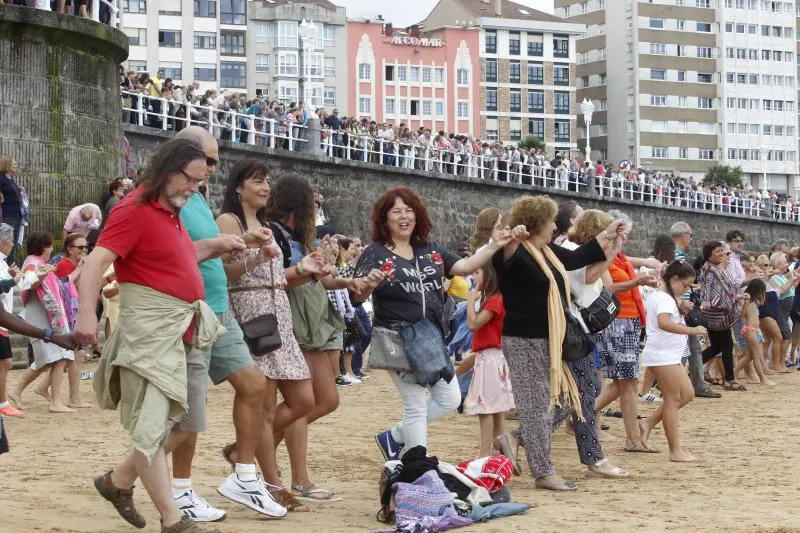 Danza Prima y Restallón para despedir la Semana Grande de Gijón