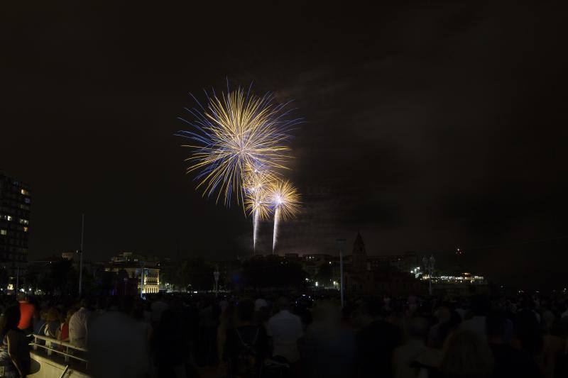 Así se vieron los fuegos de Gijón