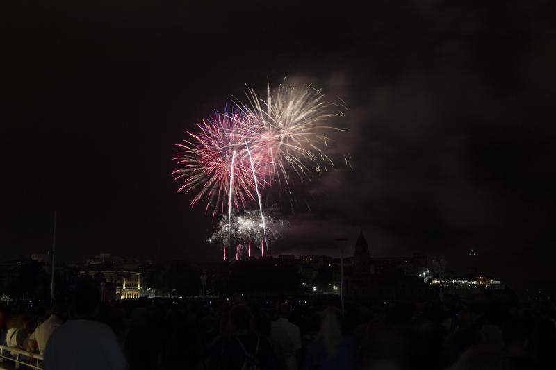 Así se vieron los fuegos de Gijón