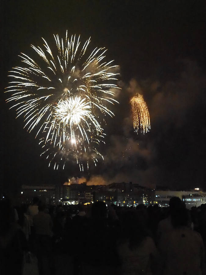 Así se vieron los fuegos de Gijón