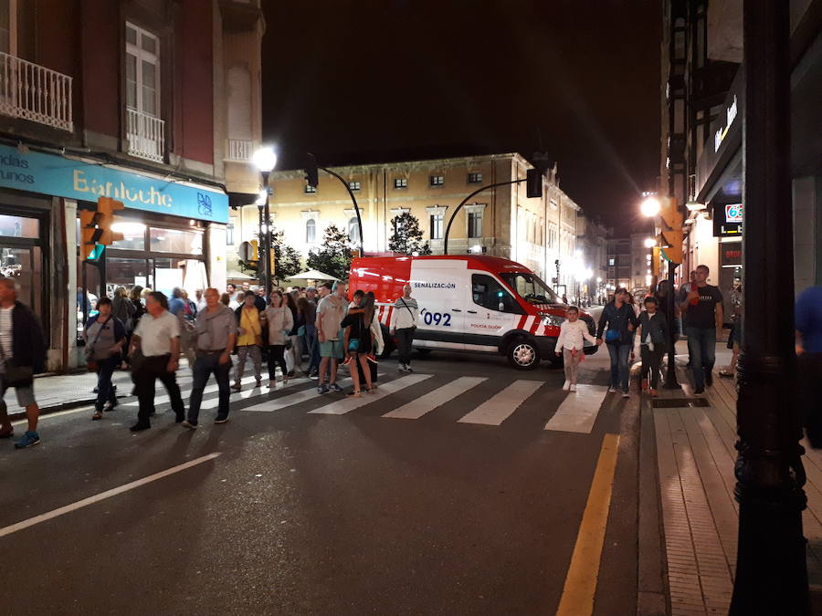 Amplio dispositivo de seguridad para la noche grande de Gijón