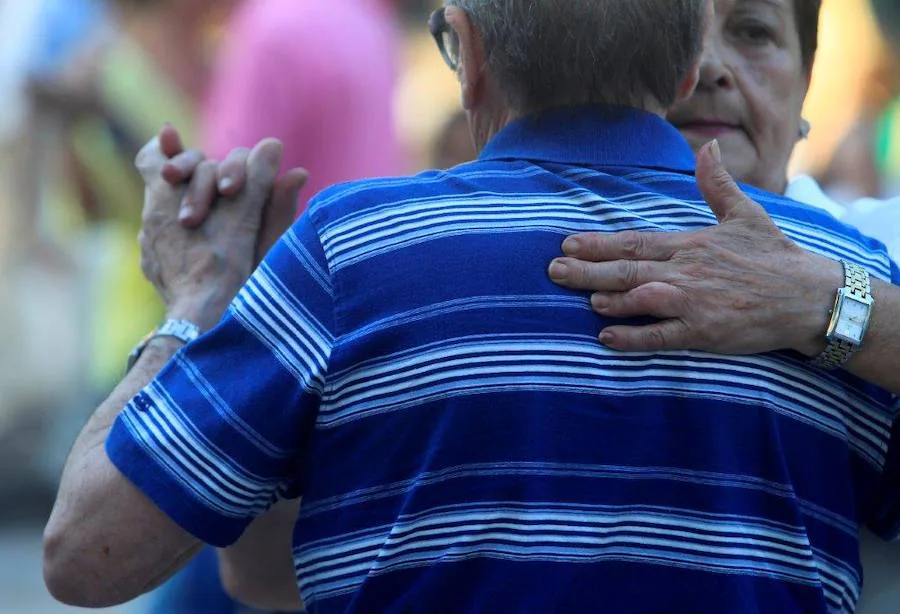 Los bailes en el Bombé en Oviedo