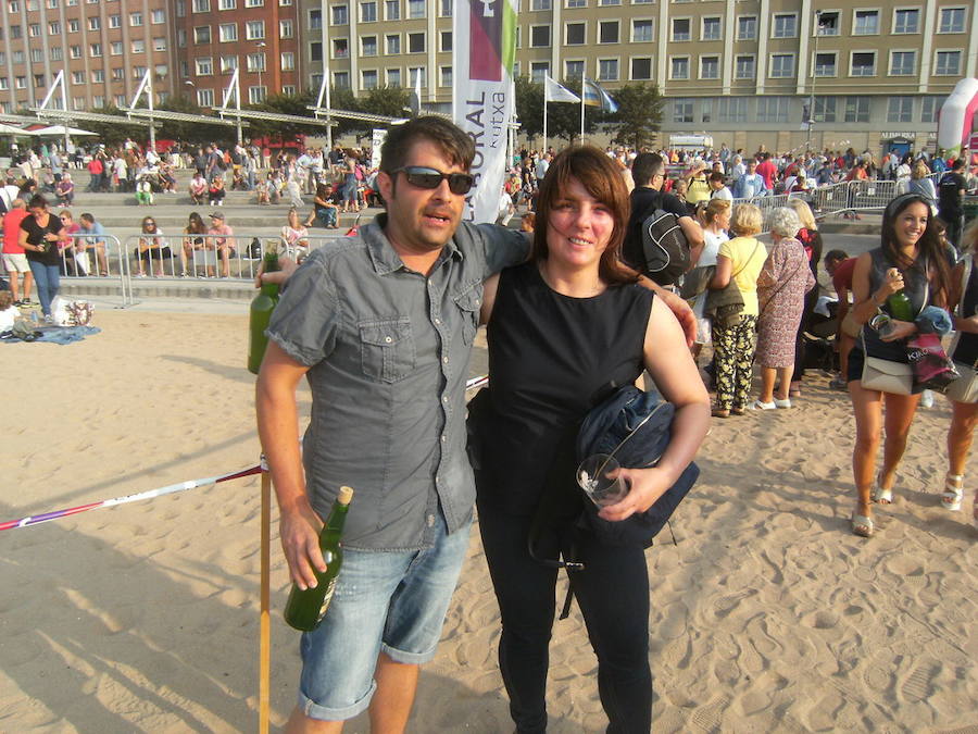 ¿Estuviste en el récord de escanciado simultáneo de 2017? ¡Búscate! (5)