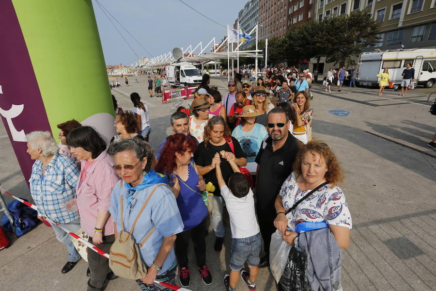 ¿Estuviste en el récord de escanciado simultáneo de 2017? ¡Búscate! (4)