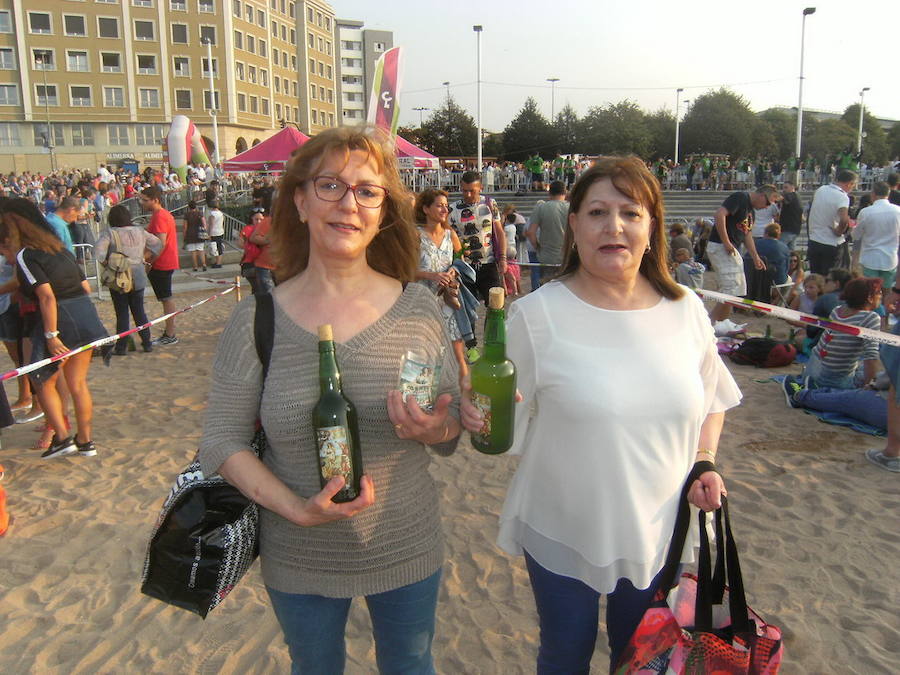 ¿Estuviste en el récord de escanciado simultáneo de 2017? ¡Búscate! (6)