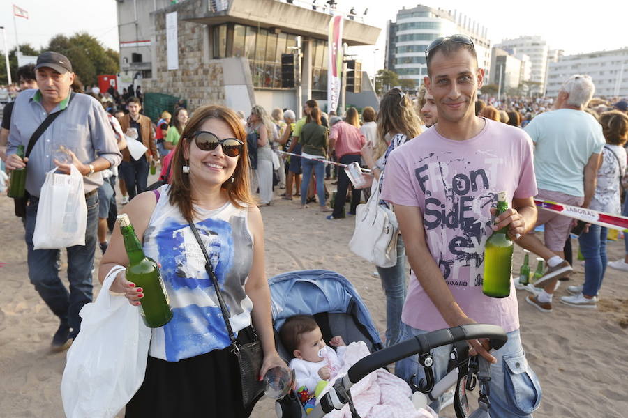 ¿Estuviste en el récord de escanciado simultáneo de 2017? ¡Búscate! (6)