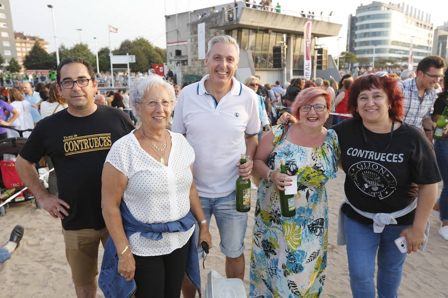 ¿Estuviste en el récord de escanciado simultáneo de 2017? ¡Búscate! (6)