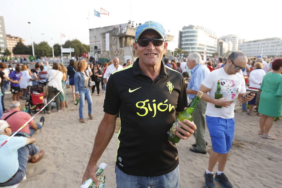 ¿Estuviste en el récord de escanciado simultáneo de 2017? ¡Búscate! (6)