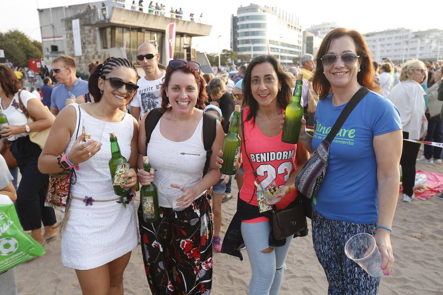 ¿Estuviste en el récord de escanciado simultáneo de 2017? ¡Búscate! (6)