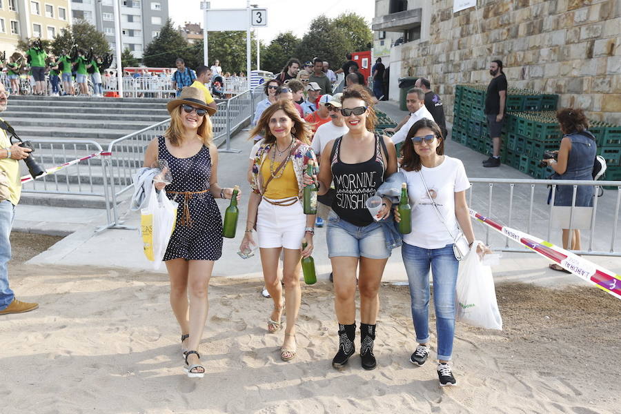 ¿Estuviste en el récord de escanciado simultáneo de 2017? ¡Búscate! (7)