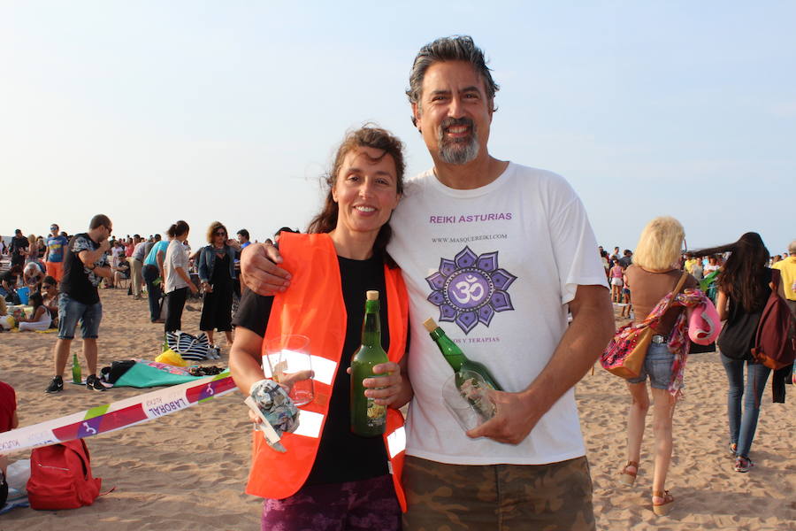 ¿Estuviste en el récord de escanciado simultáneo de 2017? ¡Búscate! (3)