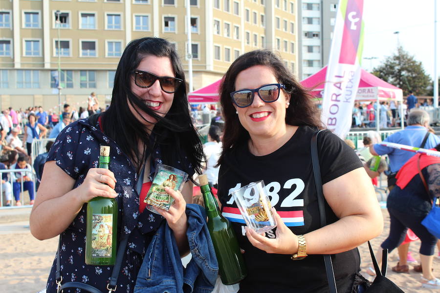 ¿Estuviste en el récord de escanciado simultáneo de 2017? ¡Búscate! (3)