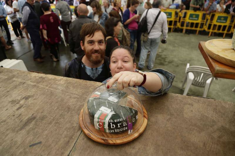 ¿Estuviste en el Certamen de Queso Cabrales en Arenas? ¡Búscate!