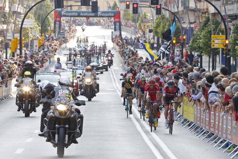 Las mejores imágenes de la primera etapa de La Vuelta en Asturias