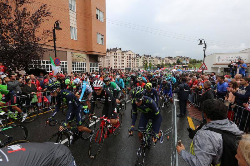 ¿Estuviste en la segunda etapa de la Vuelta en Asturias? ¡Búscate! (1)