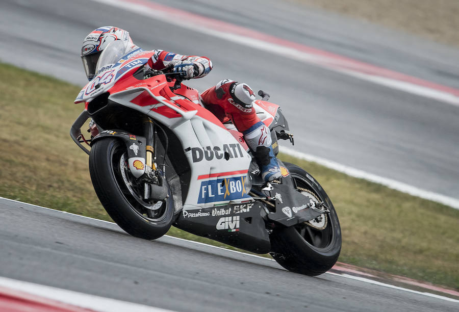 El italiano Andrea Dovizioso (Ducati Desmosedici GP17), tercero en Misano, reconoció tras la prueba que "desde las primeras vueltas" se dio cuenta "de que iba a ser una carrera muy difícil" para él.