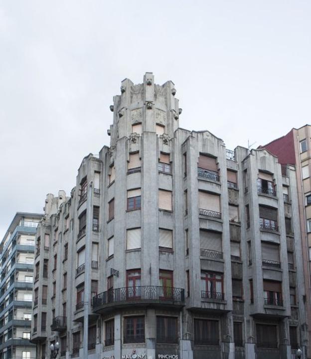 Edificio de Marqués de San Esteban. Los Campos confía en obtener la licencia municipal este mes. Albergará entre 50 y 60 habitaciones, la mitad suites. 