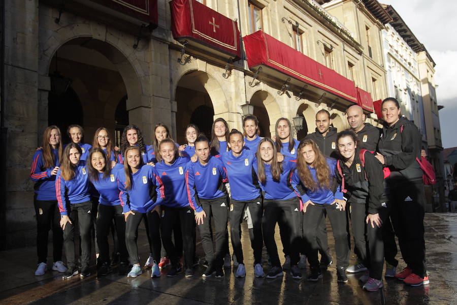 El periodista británico dedica su intervención a Oviedo, la gente y el fútbol del Tartiere